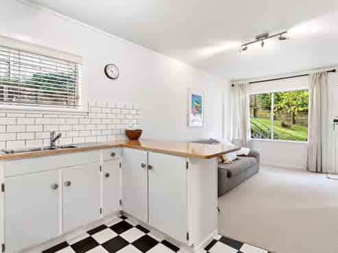 4/12 New Street, Saint Marys Bay