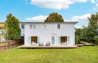 78 Vandeleur Avenue, Birkdale