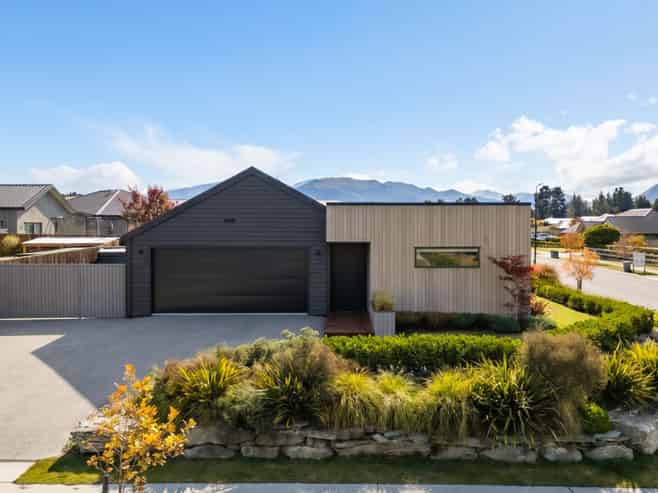 12 Pounamu Avenue, Wanaka