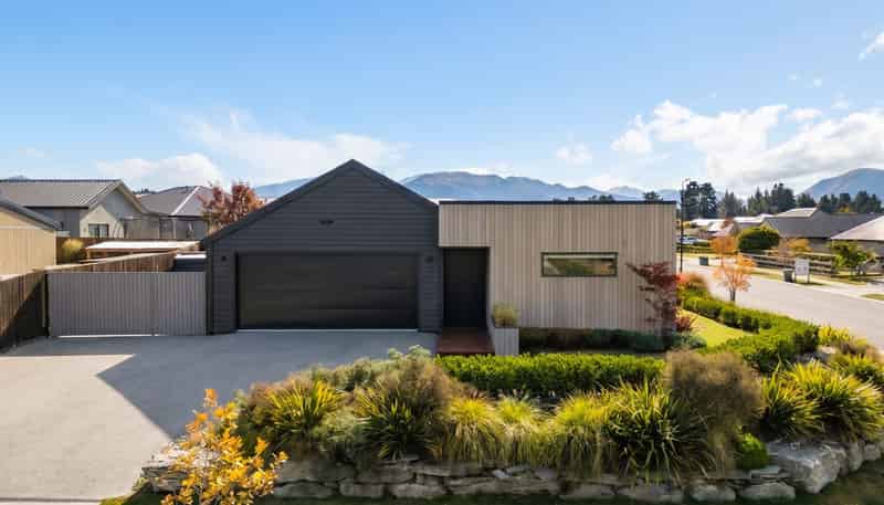 12 Pounamu Avenue, Wanaka