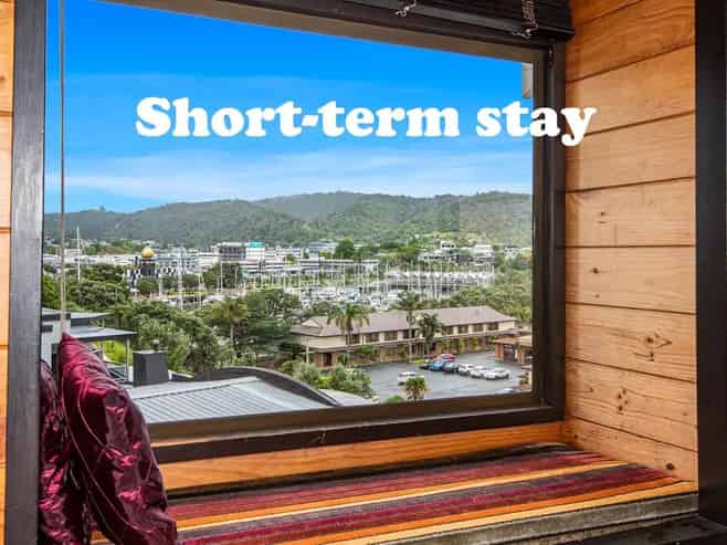 16 The Bluff, Riverside