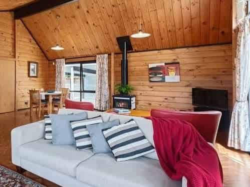 16 The Bluff, Riverside