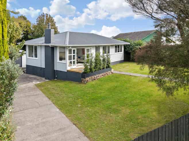 11 Royal Arch Place, Papakura