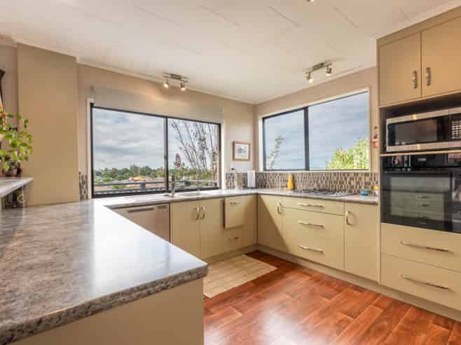 13 Houhere Place, Pukete