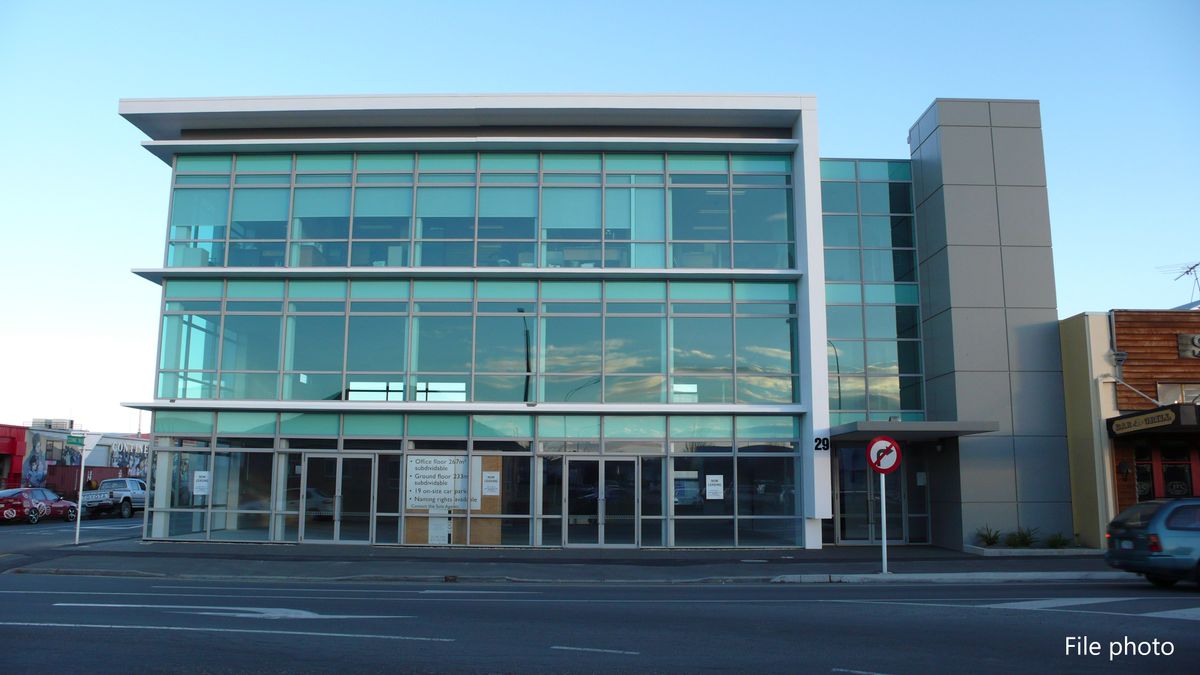 Warm, Sunny Retail/Office on Main Street.