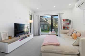 4/112 Moore Street, Howick