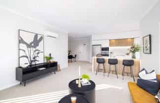 20 Radcliffe, Northwood