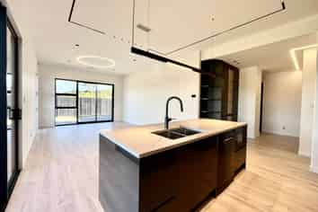 61 Huanui Drive, Orewa