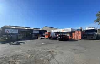 High Value Warehouse + Secure Yard Combo