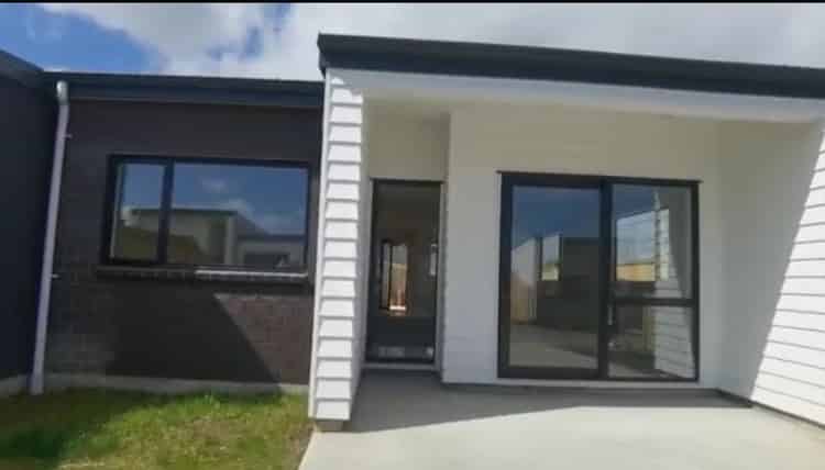 27B Poruru Close, Papakura