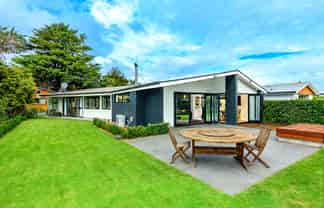 16 Woodbank Street, Somerfield