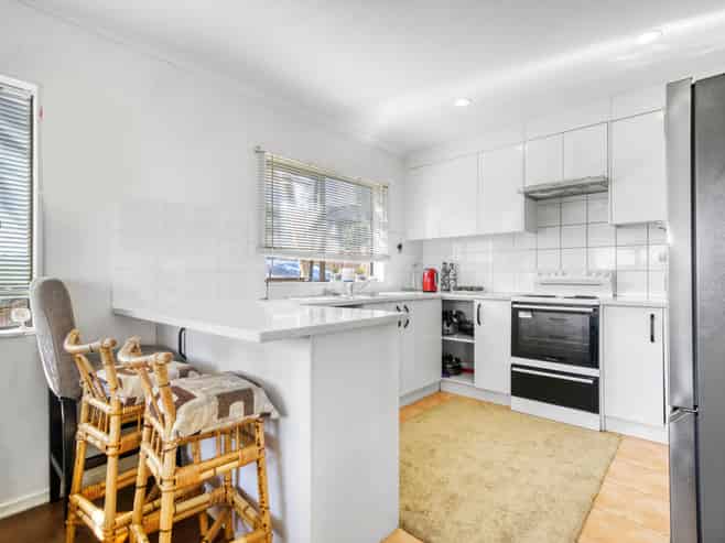 27 Mt Lebanon Crescent, The Gardens