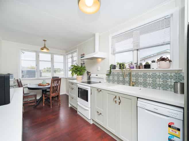 16 Newbury Street, Awapuni