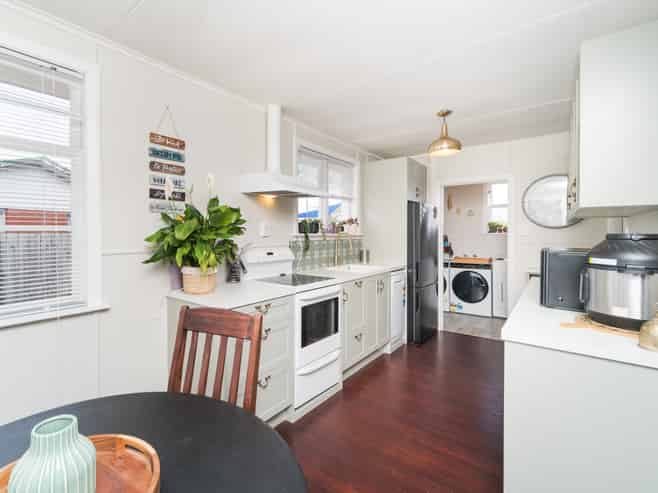 16 Newbury Street, Awapuni