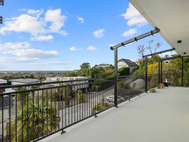 14 Huntsbury Avenue, Huntsbury