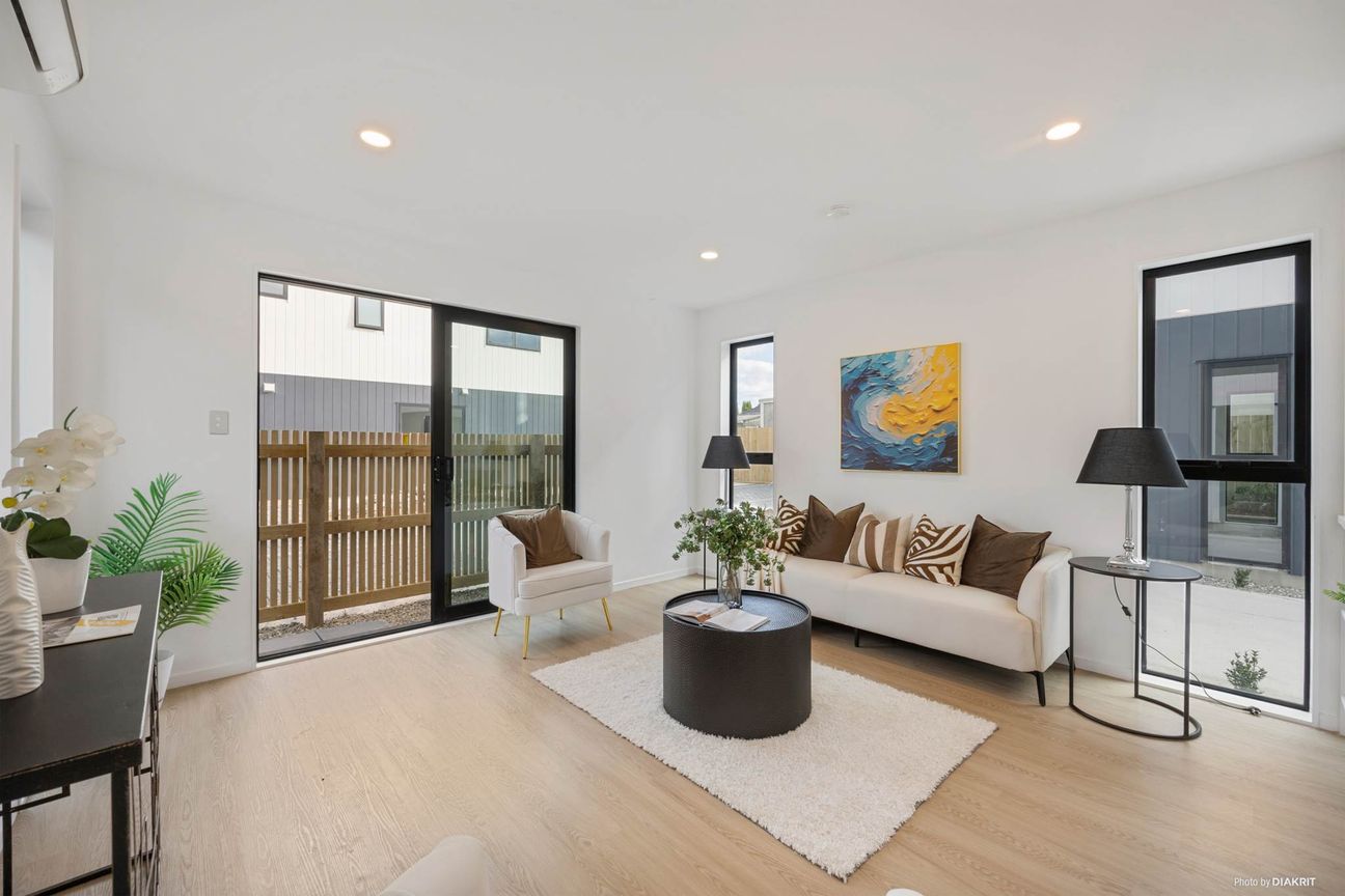 Brand New Freehold Home in Prime Location - Vista 6