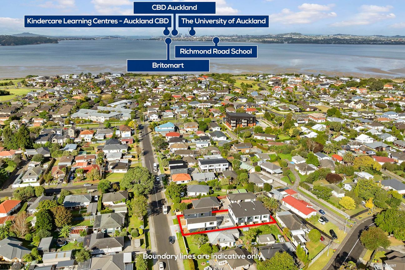 Brand New Freehold Home in Prime Location - Vista 3
