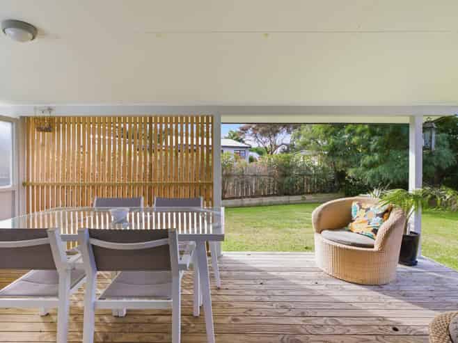 27 Sylvania Drive, Matua