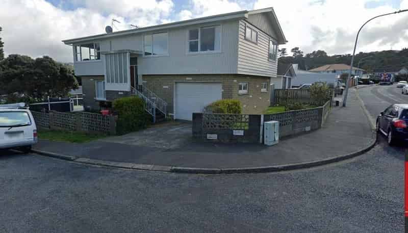 2 Foyle Street, Island Bay