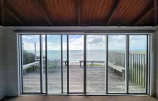 517 Pukehina Parade, Pukehina