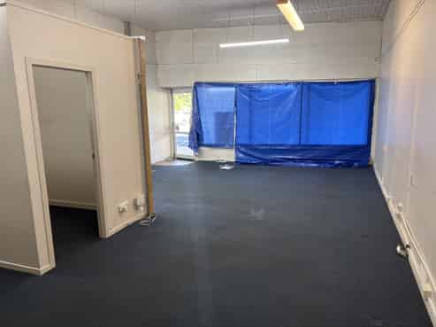 Retail or services - For Lease