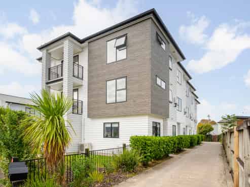 4/16 May Street, Hamilton East