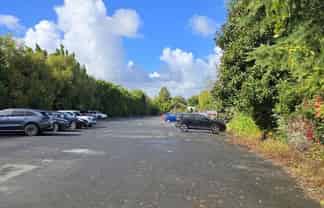 Ex-Plant Barn 3.5 ha.for Lease