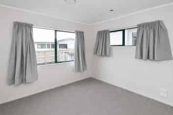 b/10 Elvira Place, Ranui