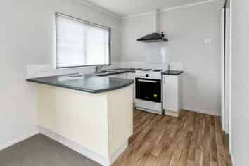 b/10 Elvira Place, Ranui