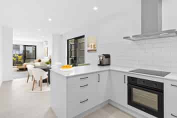 38 Wakaturia Way, Glenfield