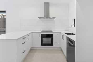 38 Wakaturia Way, Glenfield