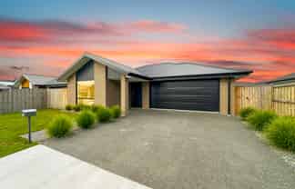 16 Mehrtens Crescent, Ravenswood