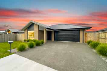 16 Mehrtens Crescent, Ravenswood