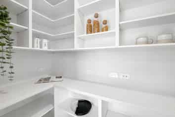 16 Mehrtens Crescent, Ravenswood