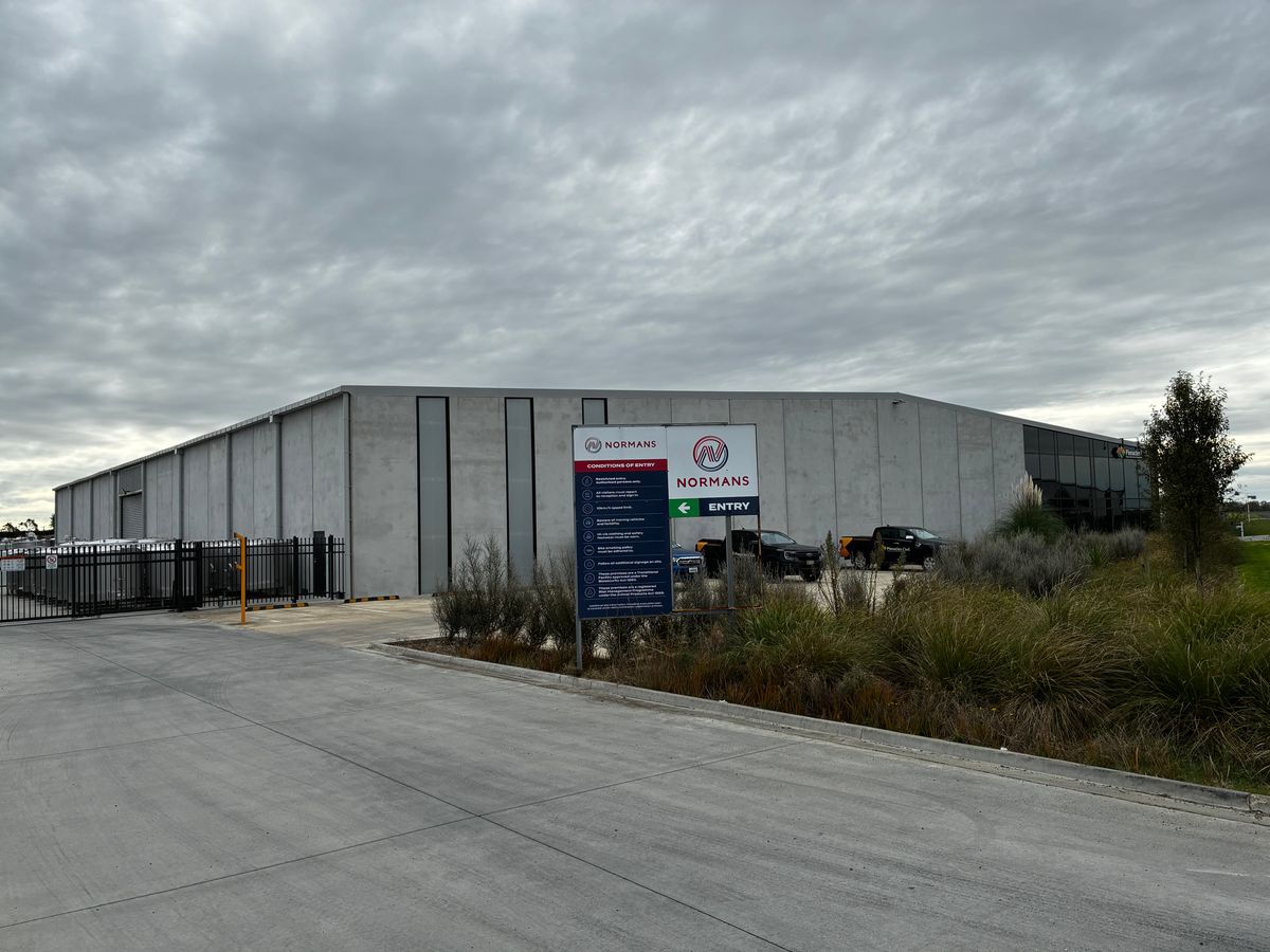 Versatile Industrial Workshop / Warehouse - Ansicht 5