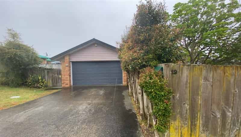 19 Nuneaton Drive, Flat Bush