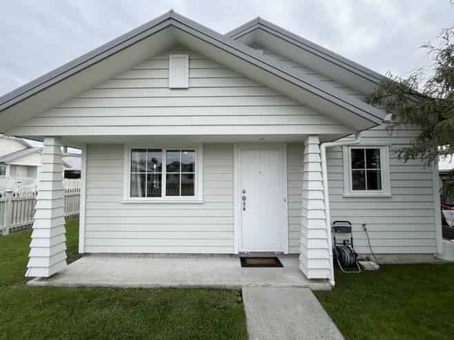 27 Queens Park Crescent, Frankton