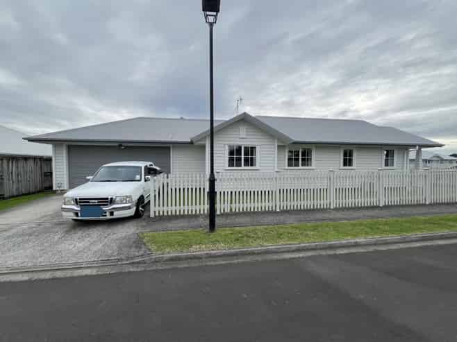 27 Queens Park Crescent, Frankton