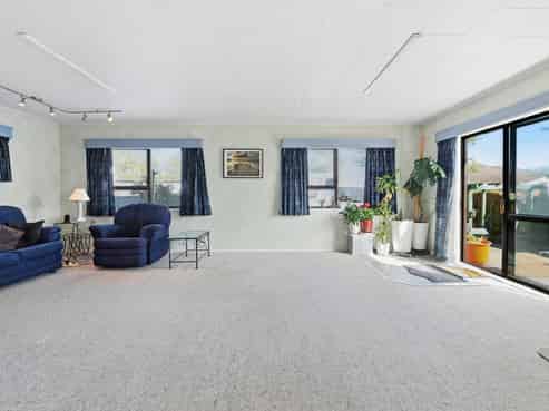 17B Peachgrove Terrace, Hillcrest