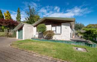 17B Peachgrove Terrace, Hillcrest