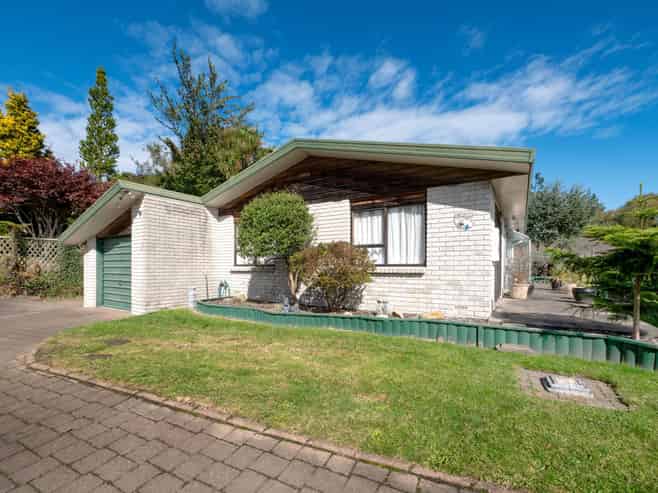 17B Peachgrove Terrace, Hillcrest