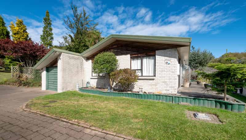 17B Peachgrove Terrace, Hillcrest