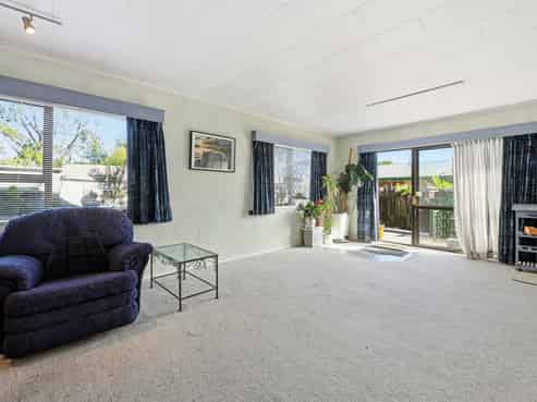 17B Peachgrove Terrace, Hillcrest