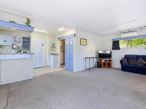 17B Peachgrove Terrace, Hillcrest