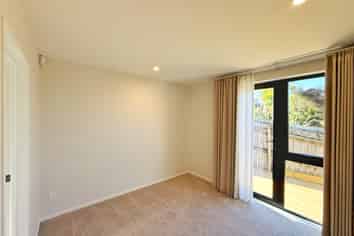 94A  West Harbour Drive, West Harbour