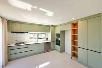 94A  West Harbour Drive, West Harbour