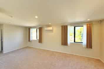 94A  West Harbour Drive, West Harbour