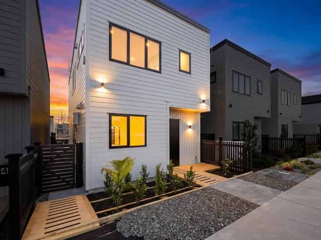 6 Toetoe Street, Westgate