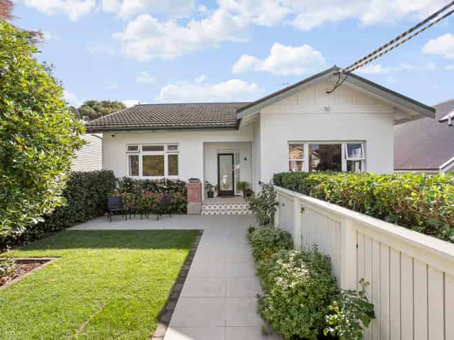 4 Martin Avenue, Mount Albert