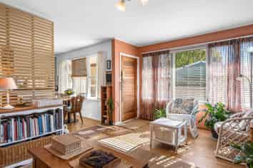 1/114 Tasman Street, NELSON